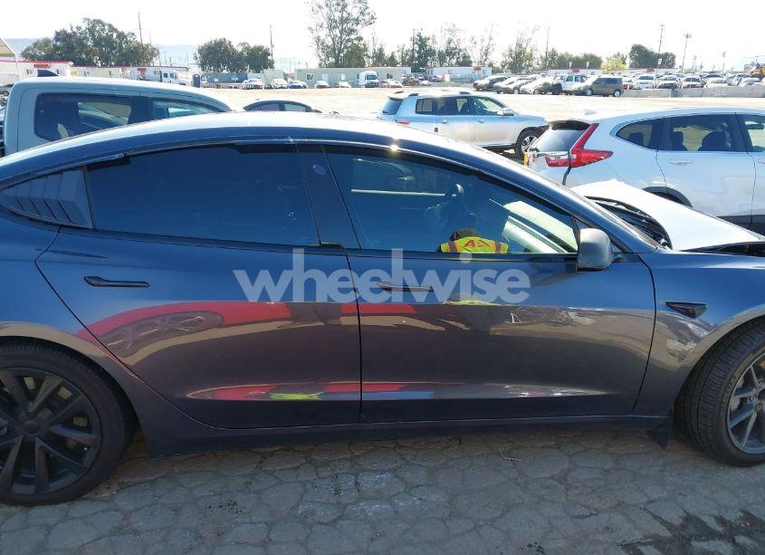 Photo 12 of 2022 Tesla Model 3 REAR-WHEEL DRIVE (VIN 5YJ3E1EA3NF165054)