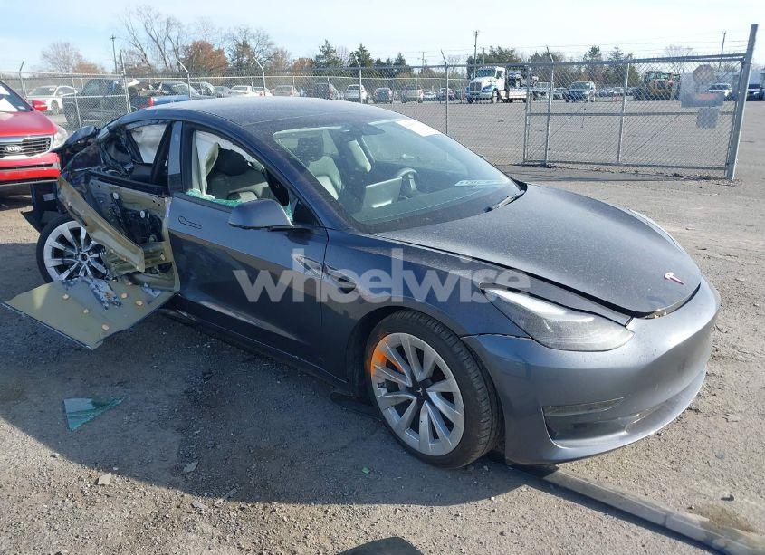 2022 Tesla Model 3 REAR-WHEEL DRIVE (VIN 5YJ3E1EA3NF186373) main photo