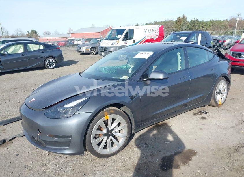 Photo 2 of 2022 Tesla Model 3 REAR-WHEEL DRIVE (VIN 5YJ3E1EA3NF186373)