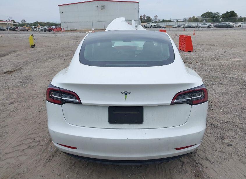 Photo 17 of 2022 Tesla Model 3 REAR-WHEEL DRIVE (VIN 5YJ3E1EA3NF302753)