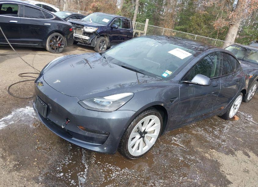 Photo 2 of 2022 Tesla Model 3 REAR-WHEEL DRIVE (VIN 5YJ3E1EA3NF370650)