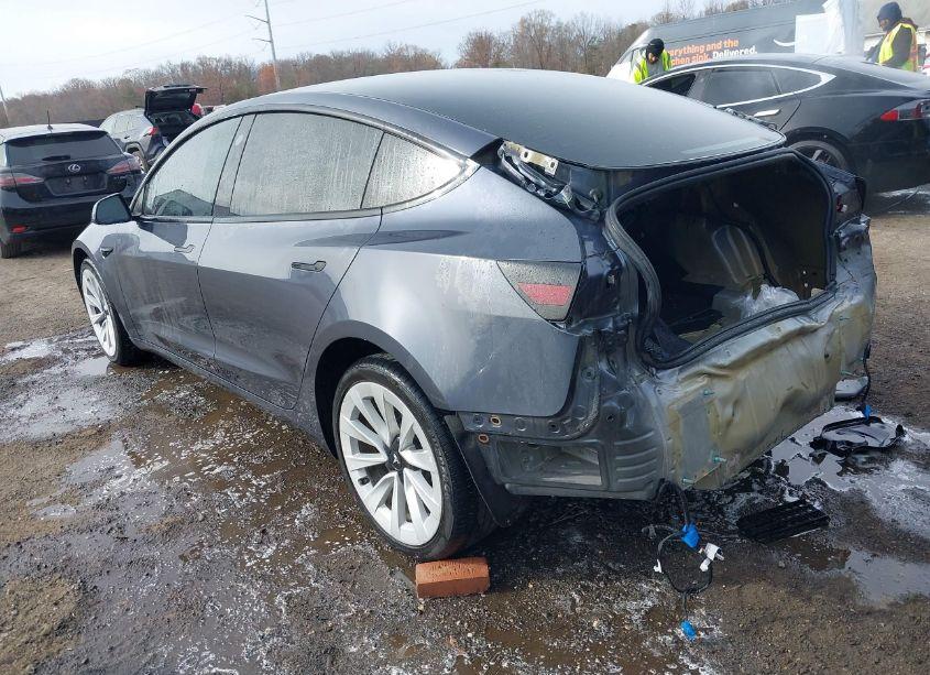 Photo 3 of 2022 Tesla Model 3 REAR-WHEEL DRIVE (VIN 5YJ3E1EA3NF370650)