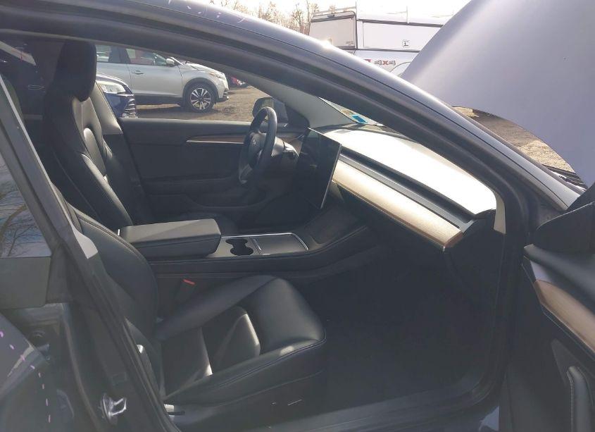 Photo 5 of 2022 Tesla Model 3 REAR-WHEEL DRIVE (VIN 5YJ3E1EA3NF370650)