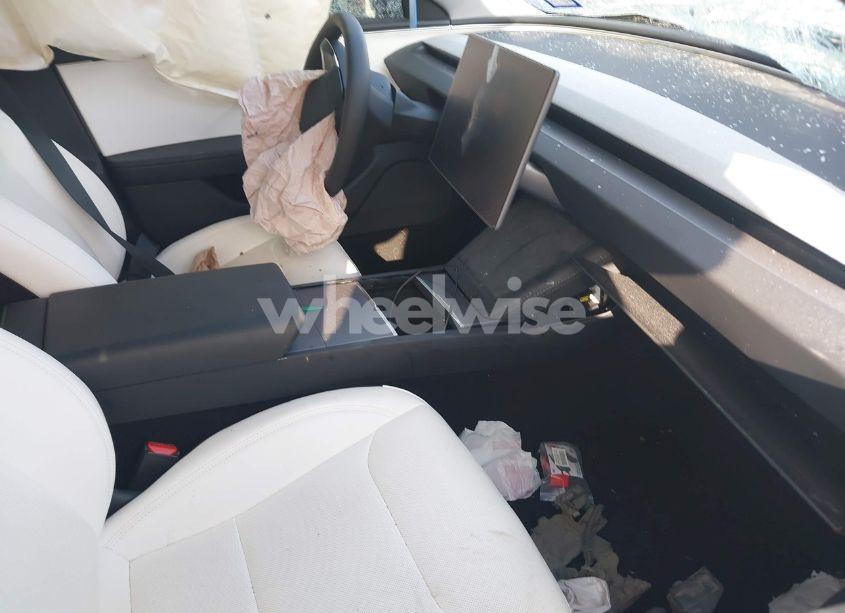 Photo 5 of 2024 Tesla Model 3 (VIN 5YJ3E1EA3RF865095)