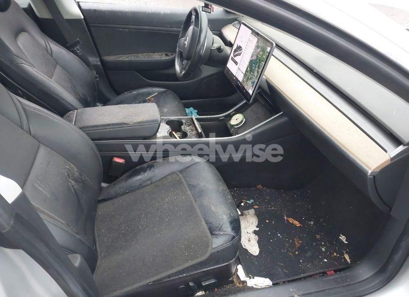 Photo 5 of 2018 Tesla Model 3 LONG RANGE/MID RANGE (VIN 5YJ3E1EA4JF019143)