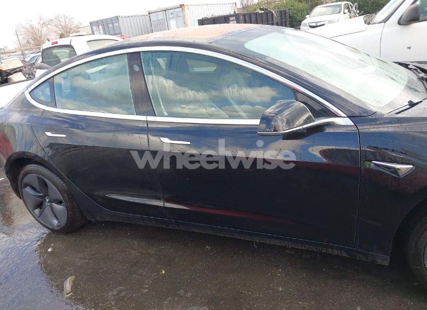 Photo 14 of 2018 Tesla Model 3 LONG RANGE/MID RANGE (VIN 5YJ3E1EA4JF021006)