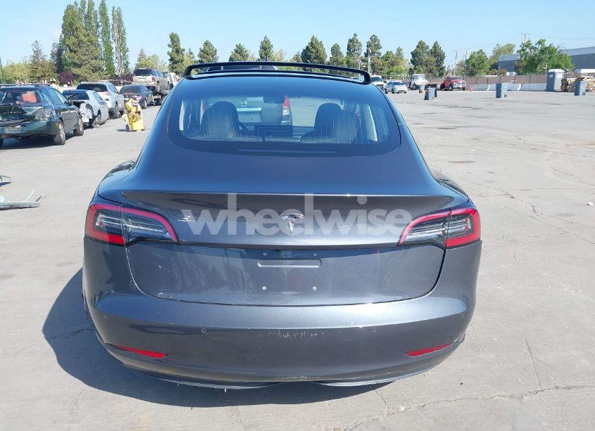 Photo 16 of 2018 Tesla Model 3 (VIN 5YJ3E1EA4JF024102)