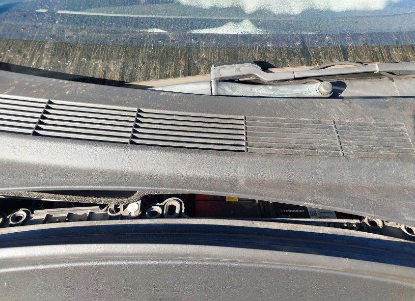 Photo 10 of 2018 Tesla Model 3 LONG RANGE/MID RANGE (VIN 5YJ3E1EA4JF036198)