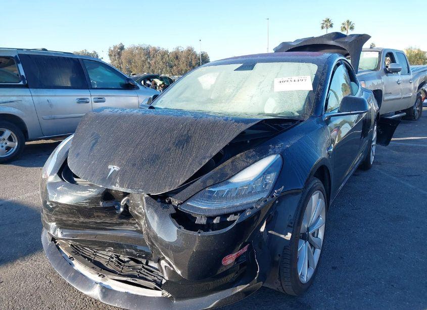 Photo 2 of 2018 Tesla Model 3 LONG RANGE/MID RANGE (VIN 5YJ3E1EA4JF036198)