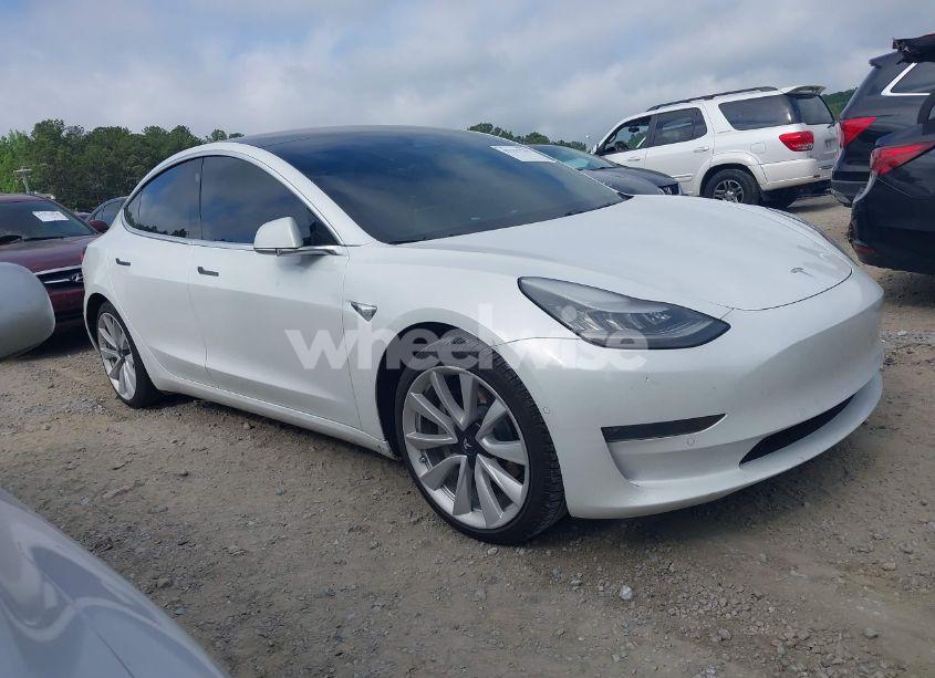 Photo 13 of 2018 Tesla Model 3 (VIN 5YJ3E1EA4JF164893)
