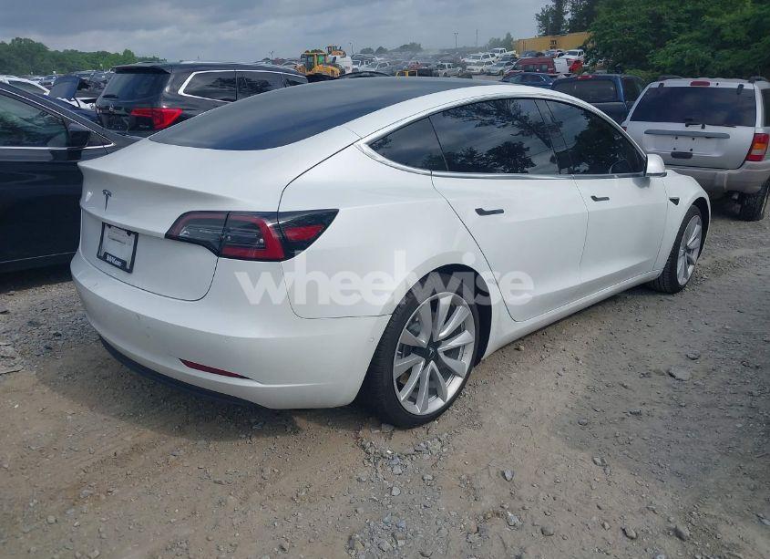 Photo 4 of 2018 Tesla Model 3 (VIN 5YJ3E1EA4JF164893)