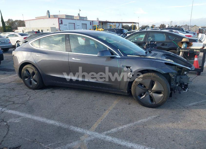 Photo 14 of 2019 Tesla Model 3 LONG RANGE/MID RANGE/STANDARD RANGE/STANDARD RANGE PLUS (VIN 5YJ3E1EA4KF307231)