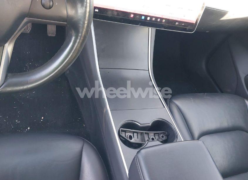 Photo 19 of 2019 Tesla Model 3 LONG RANGE/MID RANGE/STANDARD RANGE/STANDARD RANGE PLUS (VIN 5YJ3E1EA4KF307231)