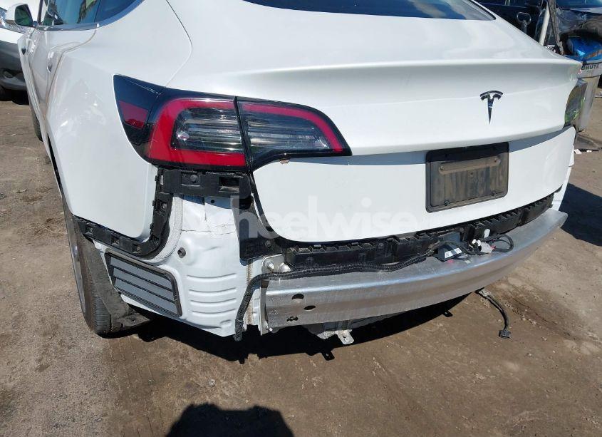 Photo 21 of 2020 Tesla Model 3 STANDARD RANGE PLUS REAR-WHEEL DRIVE/STANDARD RANGE REAR-WHEEL DRIVE (VIN 5YJ3E1EA4LF644967)