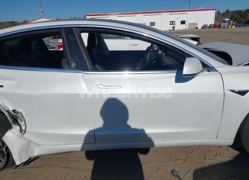 Photo 12 of 2020 Tesla Model 3 STANDARD RANGE PLUS REAR-WHEEL DRIVE/STANDARD RANGE REAR-WHEEL DRIVE (VIN 5YJ3E1EA4LF799941)