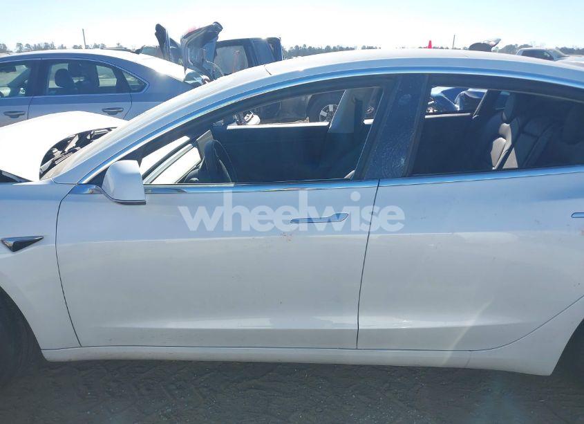Photo 13 of 2020 Tesla Model 3 STANDARD RANGE PLUS REAR-WHEEL DRIVE/STANDARD RANGE REAR-WHEEL DRIVE (VIN 5YJ3E1EA4LF799941)