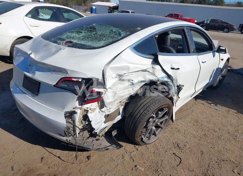 Photo 4 of 2020 Tesla Model 3 STANDARD RANGE PLUS REAR-WHEEL DRIVE/STANDARD RANGE REAR-WHEEL DRIVE (VIN 5YJ3E1EA4LF799941)