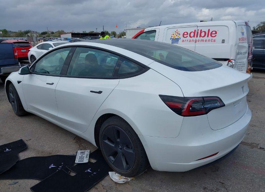 Photo 3 of 2021 Tesla Model 3 STANDARD RANGE PLUS REAR-WHEEL DRIVE (VIN 5YJ3E1EA4MF098284)