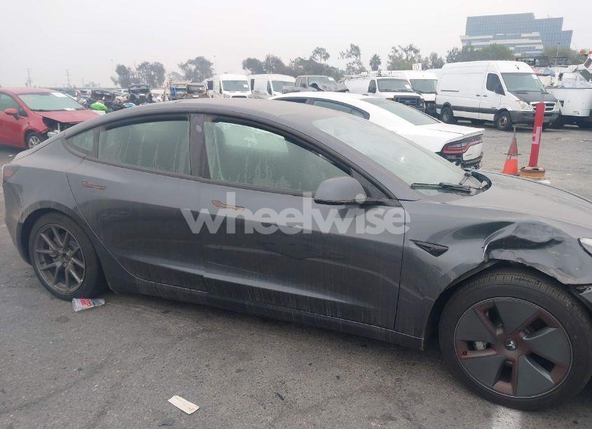 Photo 12 of 2022 Tesla Model 3 REAR-WHEEL DRIVE (VIN 5YJ3E1EA4NF210499)