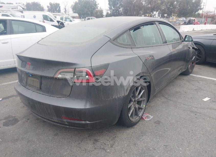 Photo 4 of 2022 Tesla Model 3 REAR-WHEEL DRIVE (VIN 5YJ3E1EA4NF210499)