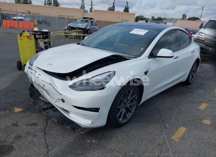 Photo 2 of 2022 Tesla Model 3 REAR-WHEEL DRIVE (VIN 5YJ3E1EA4NF323322)