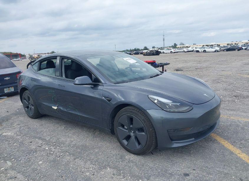 2023 Tesla Model 3 REAR-WHEEL DRIVE (VIN 5YJ3E1EA4PF570469) main photo