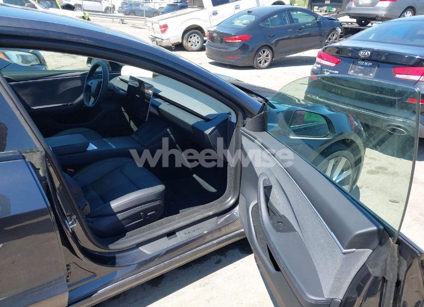 Photo 5 of 2024 Tesla Model 3 LONG RANGE DUAL MOTOR ALL-WHEEL DRIVE/REAR-WHEEL DRIVE (VIN 5YJ3E1EA4RF735729)