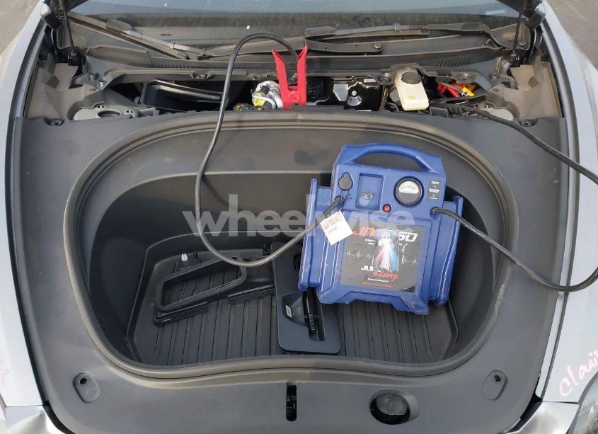 Photo 10 of 2024 Tesla Model 3 LONG RANGE DUAL MOTOR ALL-WHEEL DRIVE/REAR-WHEEL DRIVE (VIN 5YJ3E1EA4RF872105)