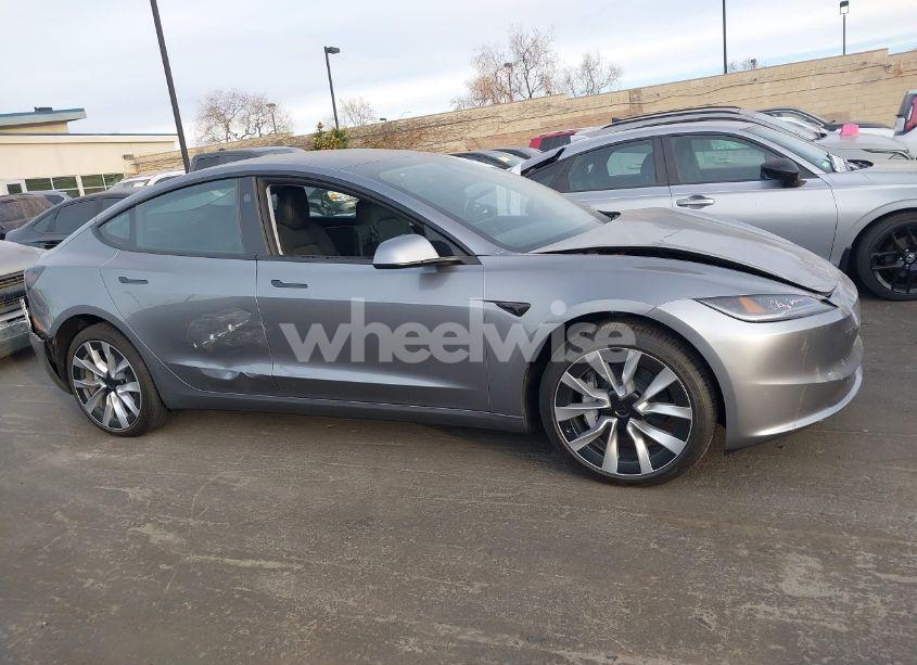 Photo 13 of 2024 Tesla Model 3 LONG RANGE DUAL MOTOR ALL-WHEEL DRIVE/REAR-WHEEL DRIVE (VIN 5YJ3E1EA4RF872105)