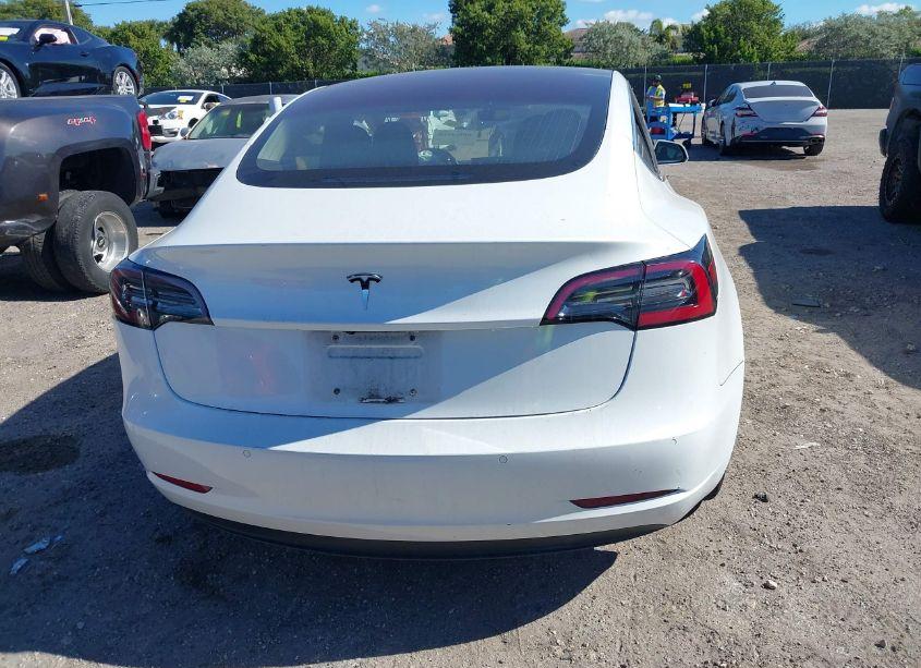 Photo 15 of 2018 Tesla Model 3 LONG RANGE/MID RANGE (VIN 5YJ3E1EA5JF026327)