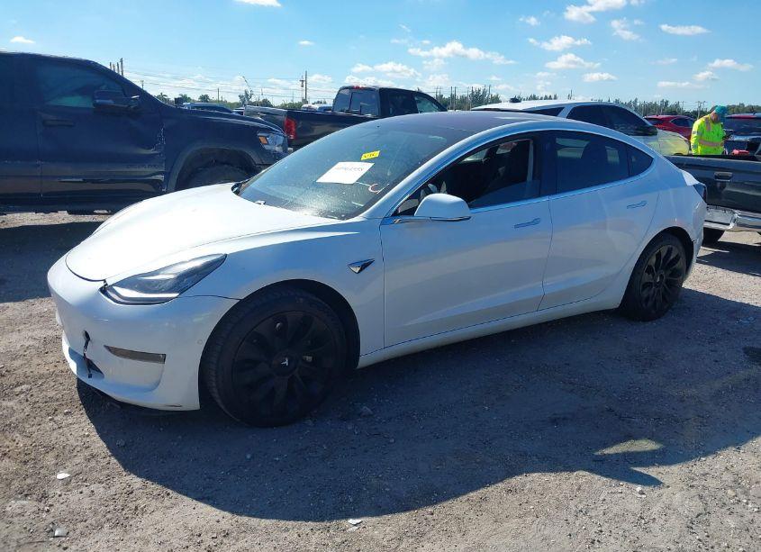 Photo 2 of 2018 Tesla Model 3 LONG RANGE/MID RANGE (VIN 5YJ3E1EA5JF026327)