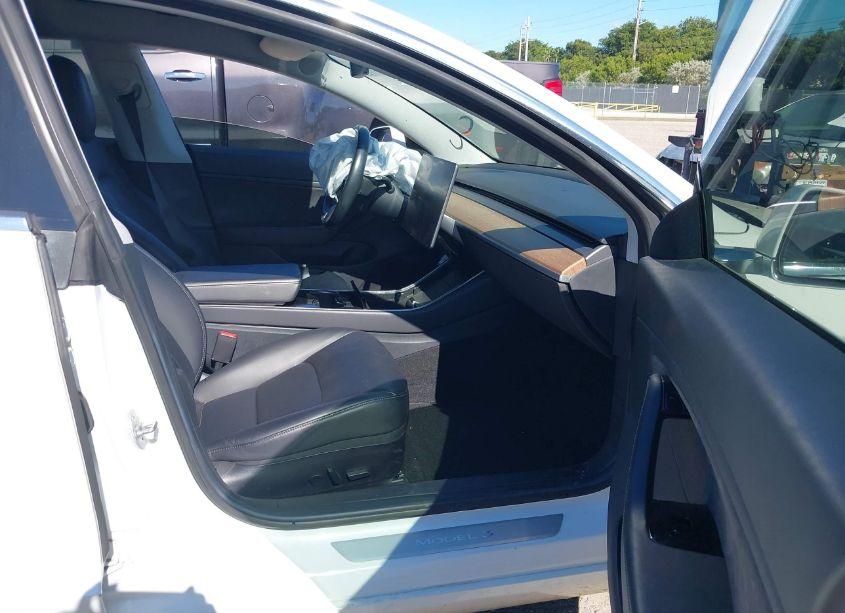 Photo 5 of 2018 Tesla Model 3 LONG RANGE/MID RANGE (VIN 5YJ3E1EA5JF026327)