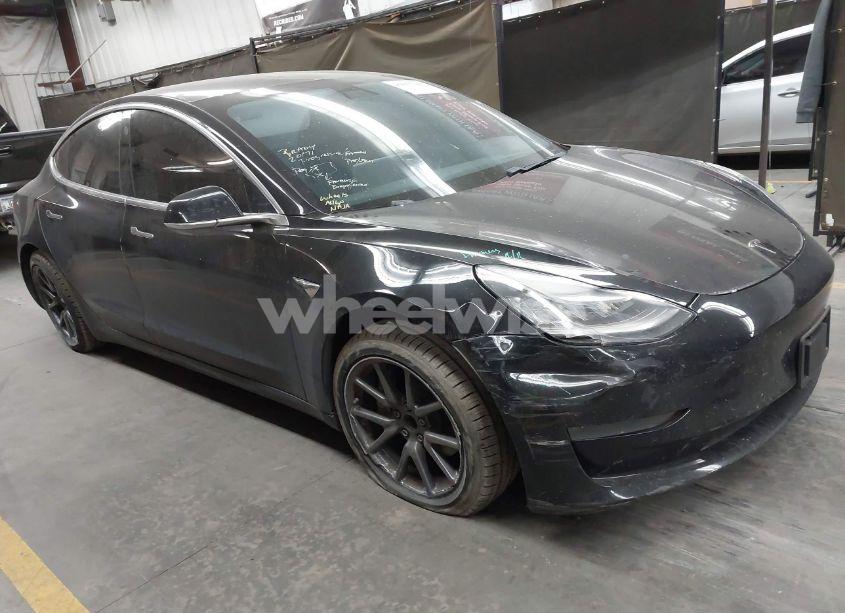 2020 Tesla Model 3 STANDARD RANGE PLUS REAR-WHEEL DRIVE/STANDARD RANGE REAR-WHEEL DRIVE (VIN 5YJ3E1EA5LF609287) main photo