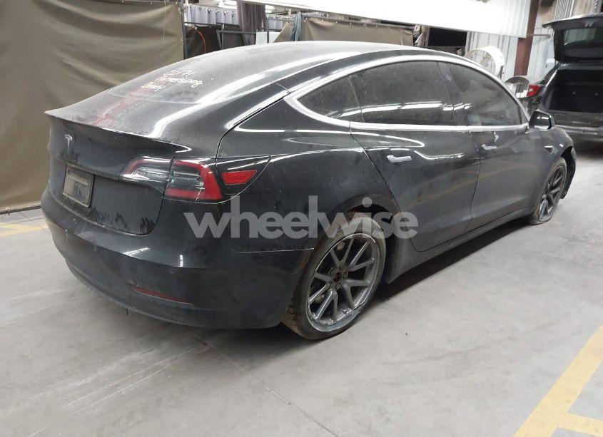 Photo 4 of 2020 Tesla Model 3 STANDARD RANGE PLUS REAR-WHEEL DRIVE/STANDARD RANGE REAR-WHEEL DRIVE (VIN 5YJ3E1EA5LF609287)