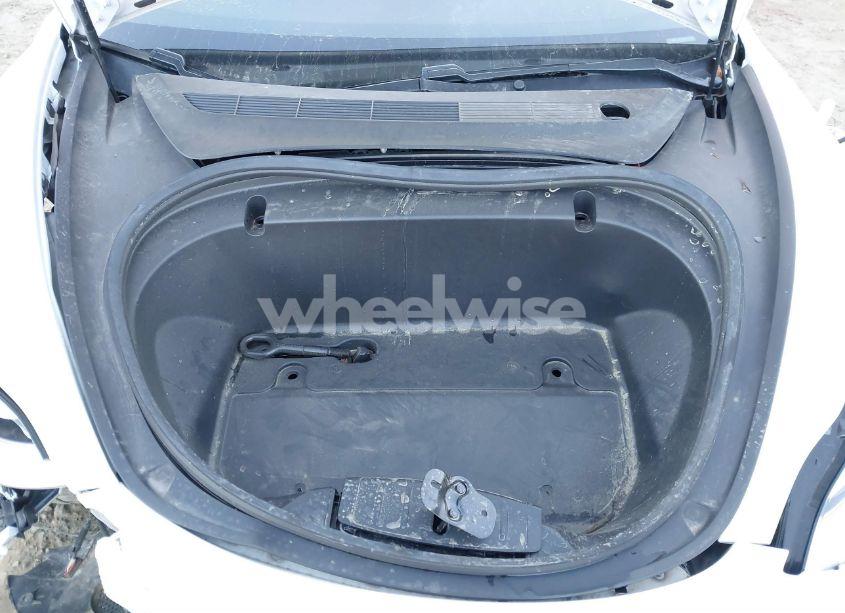 Photo 10 of 2020 Tesla Model 3 STANDARD RANGE PLUS REAR-WHEEL DRIVE/STANDARD RANGE REAR-WHEEL DRIVE (VIN 5YJ3E1EA5LF612772)