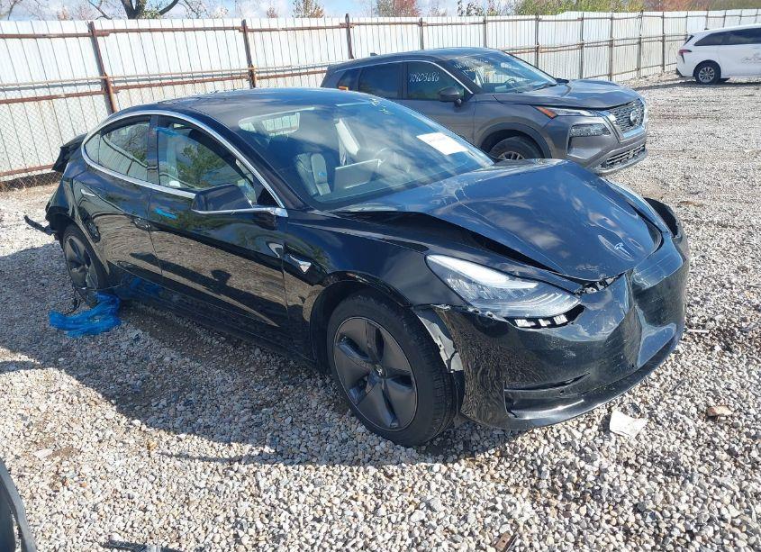 2020 Tesla Model 3 STANDARD RANGE PLUS REAR-WHEEL DRIVE/STANDARD RANGE REAR-WHEEL DRIVE (VIN 5YJ3E1EA5LF630057) main photo