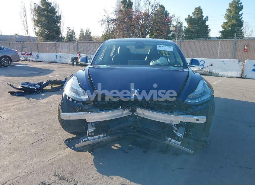 Photo 6 of 2020 Tesla Model 3 STANDARD RANGE PLUS REAR-WHEEL DRIVE/STANDARD RANGE REAR-WHEEL DRIVE (VIN 5YJ3E1EA5LF739800)