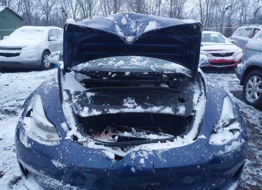 Photo 10 of 2020 Tesla Model 3 STANDARD RANGE PLUS REAR-WHEEL DRIVE/STANDARD RANGE REAR-WHEEL DRIVE (VIN 5YJ3E1EA5LF745726)