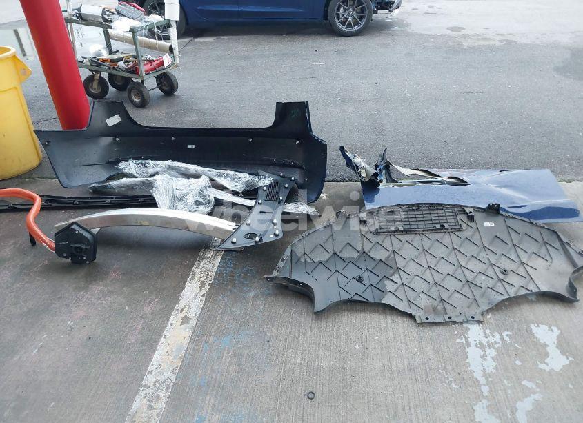 Photo 12 of 2021 Tesla Model 3 STANDARD RANGE PLUS REAR-WHEEL DRIVE (VIN 5YJ3E1EA5MF027613)