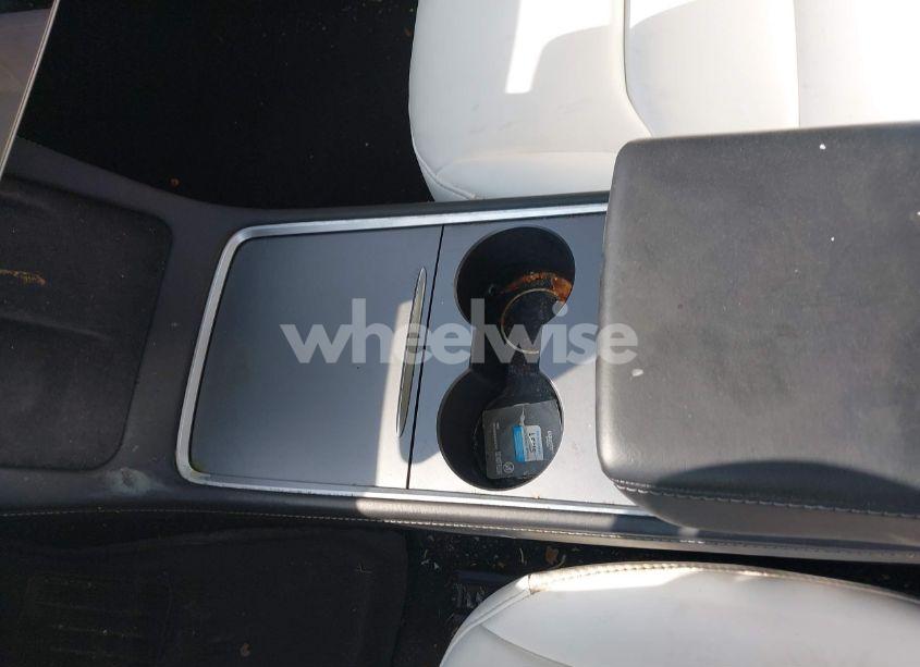 Photo 18 of 2021 Tesla Model 3 STANDARD RANGE PLUS REAR-WHEEL DRIVE (VIN 5YJ3E1EA5MF082417)