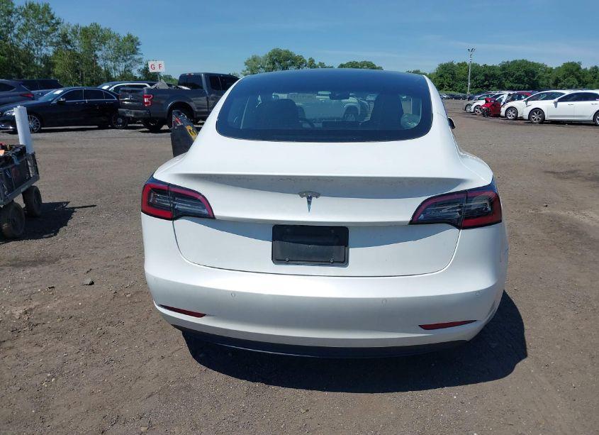 Photo 16 of 2021 Tesla Model 3 STANDARD RANGE PLUS REAR-WHEEL DRIVE (VIN 5YJ3E1EA5MF085107)