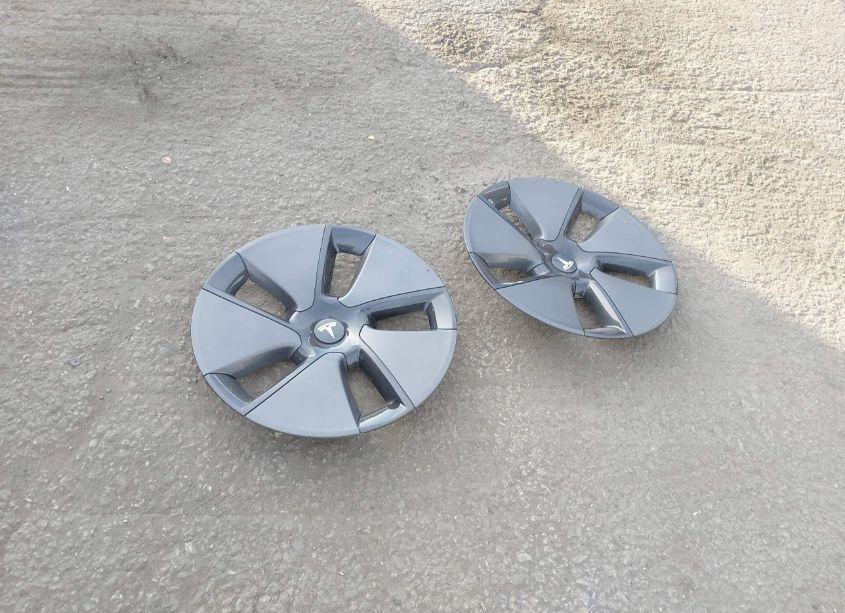 Photo 12 of 2021 Tesla Model 3 STANDARD RANGE PLUS REAR-WHEEL DRIVE (VIN 5YJ3E1EA5MF858898)