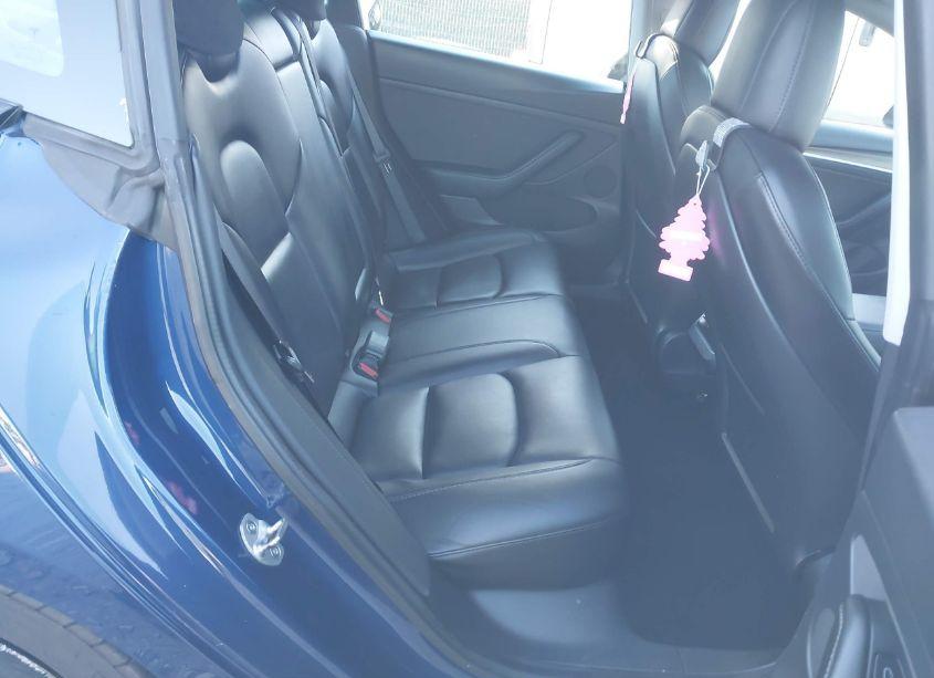 Photo 8 of 2022 Tesla Model 3 REAR-WHEEL DRIVE (VIN 5YJ3E1EA5NF188397)