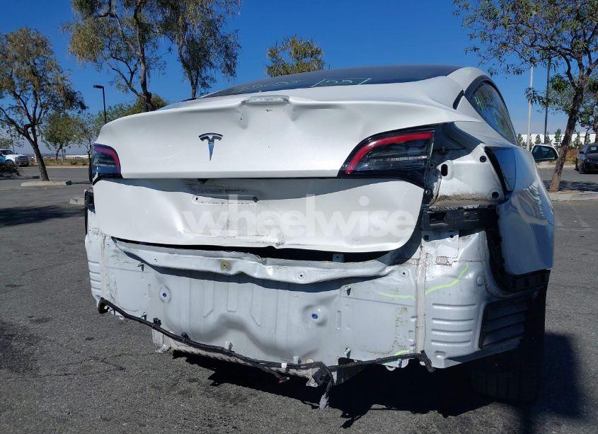 Photo 6 of 2022 Tesla Model 3 REAR-WHEEL DRIVE (VIN 5YJ3E1EA5NF248033)