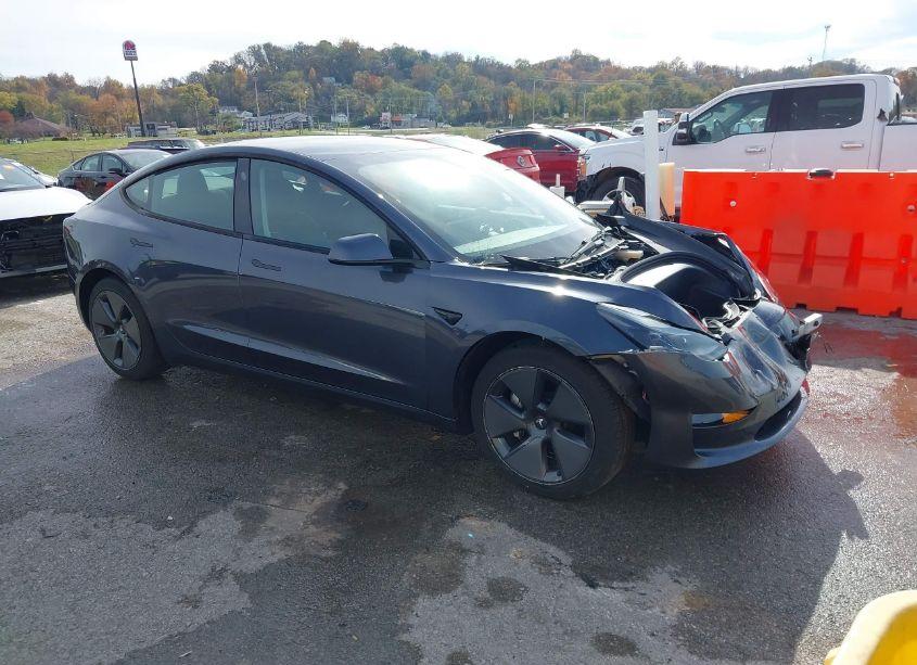 2023 Tesla Model 3 REAR-WHEEL DRIVE (VIN 5YJ3E1EA5PF407992) main photo