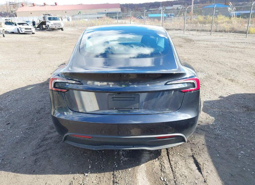 Photo 17 of 2024 Tesla Model 3 REAR-WHEEL DRIVE (VIN 5YJ3E1EA5RF735545)