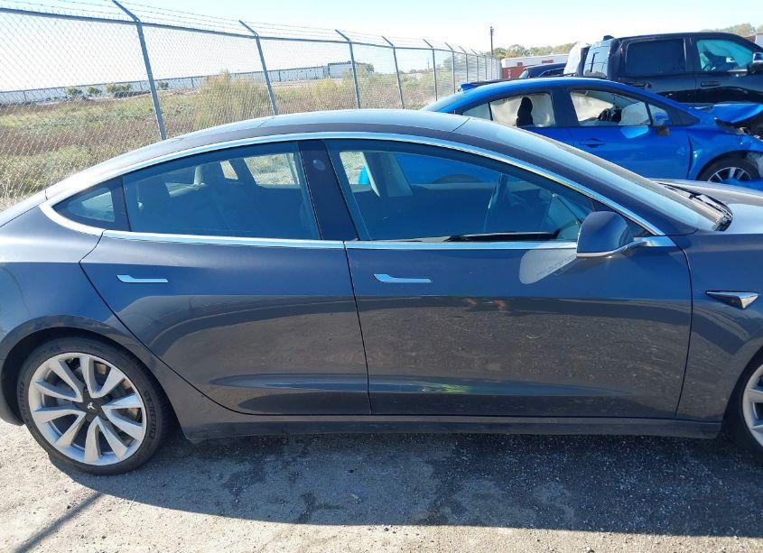 Photo 12 of 2018 Tesla Model 3 LONG RANGE/MID RANGE (VIN 5YJ3E1EA6JF020066)