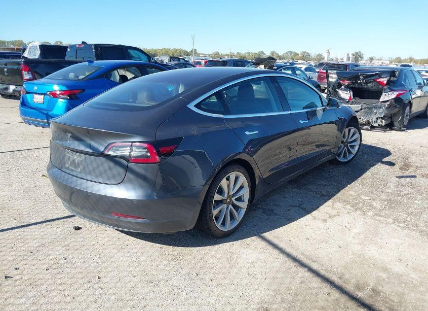 Photo 4 of 2018 Tesla Model 3 LONG RANGE/MID RANGE (VIN 5YJ3E1EA6JF020066)