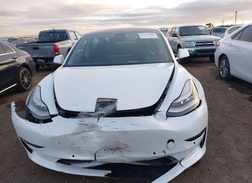 Photo 6 of 2018 Tesla Model 3 LONG RANGE/MID RANGE (VIN 5YJ3E1EA6JF044335)