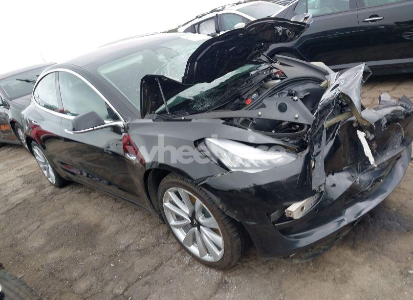 2018 Tesla Model 3 LONG RANGE/MID RANGE (VIN 5YJ3E1EA6JF175832) main photo